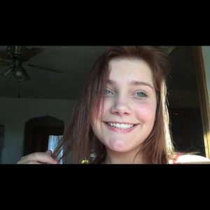 Meet your Posher, Makayla